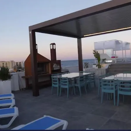 Πανσιόν Barracuda Żebbuġ