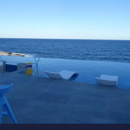 Barracuda Πανσιόν